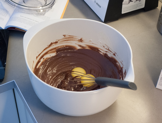 chocolaty-chocolate-cake5