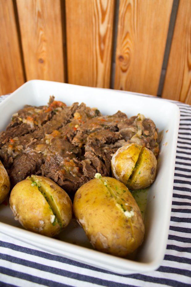wine-braised-beef-with-garlic-butter-potatoes6